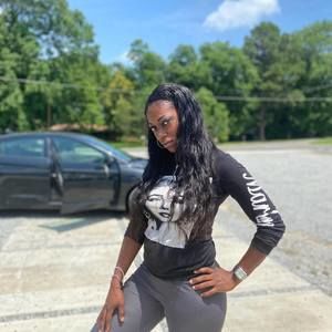 Meet your Posher, Sharon